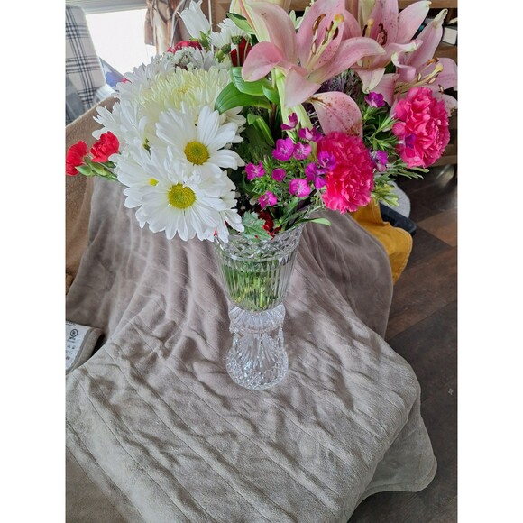 Elegant Vintage Clear 16" tall Ribbed and Flared Glass Vase Candle/Flower vase - Picture 16 of 16